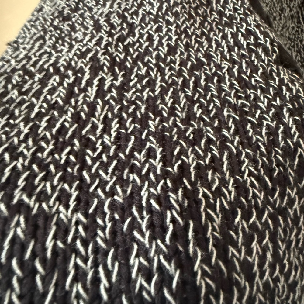 Lace-back Sweater NWOT - Picture 7 of 7